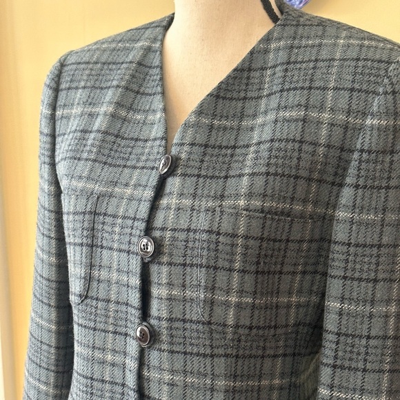 Jones New York | Vintage Gray Blue Plaid 100% Worsted Wool Skirt Suit Set - Picture 3 of 12